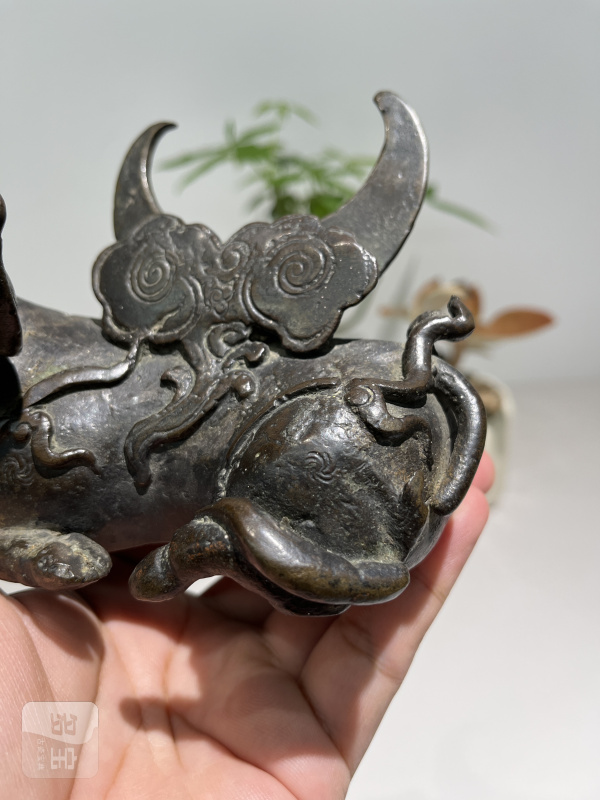 明 犀牛望月镜架 - 图4